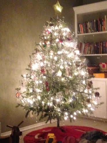 Having a Peaceful Christmas When Your Life is Messy | RaisingArrows.net