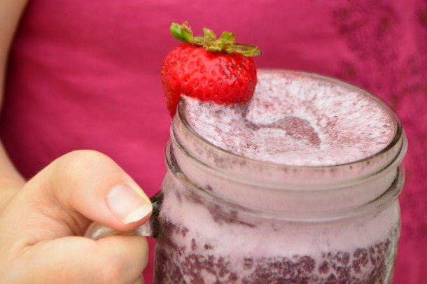 Chocolate Strawberry Fat Stripping Frappe (no stevia) | RaisingArrows.net